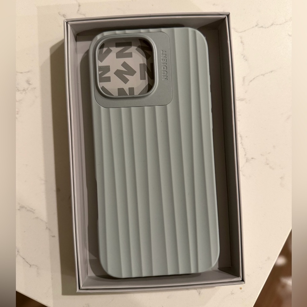 NUDIENT Urban Grey 16 Pro Max Case